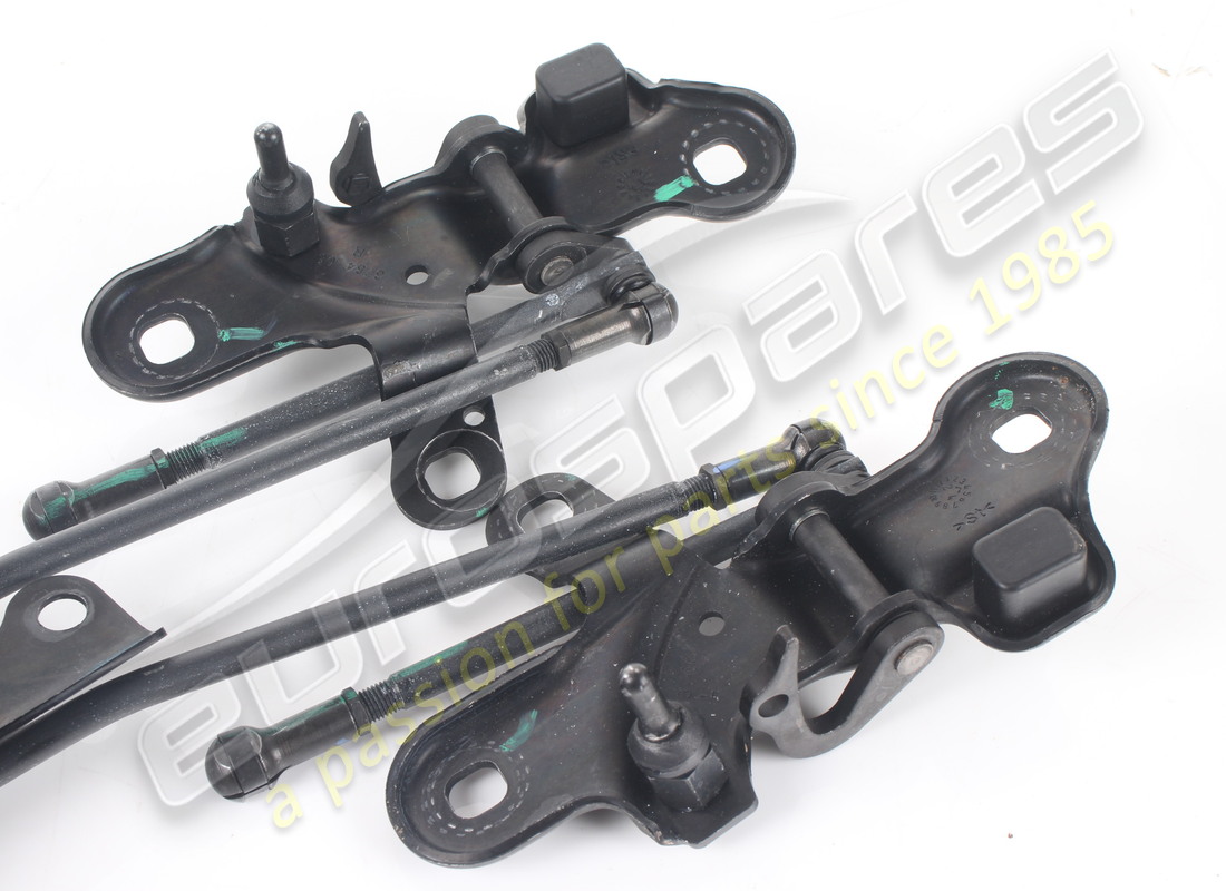 used ferrari latch system complete. part number 83977800 (6)