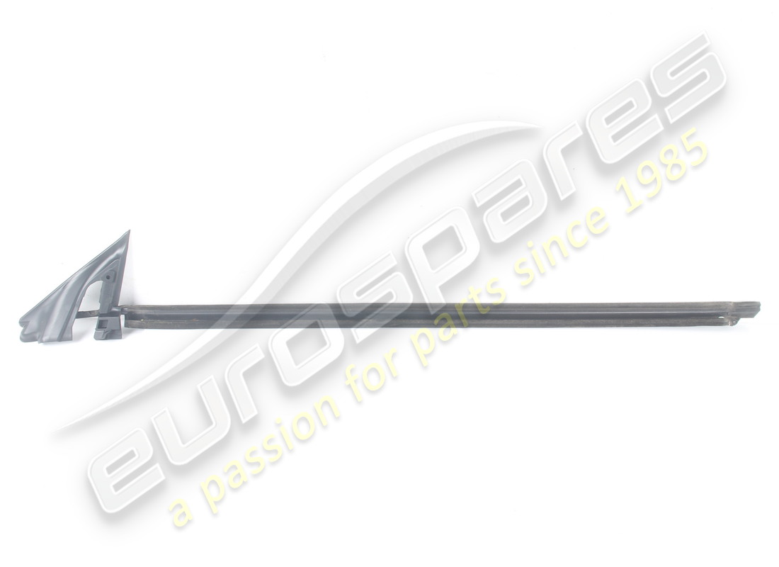 USED Ferrari RH EXTERIOR WINDOW SCRAPER SEAL . PART NUMBER 82208000 (1)