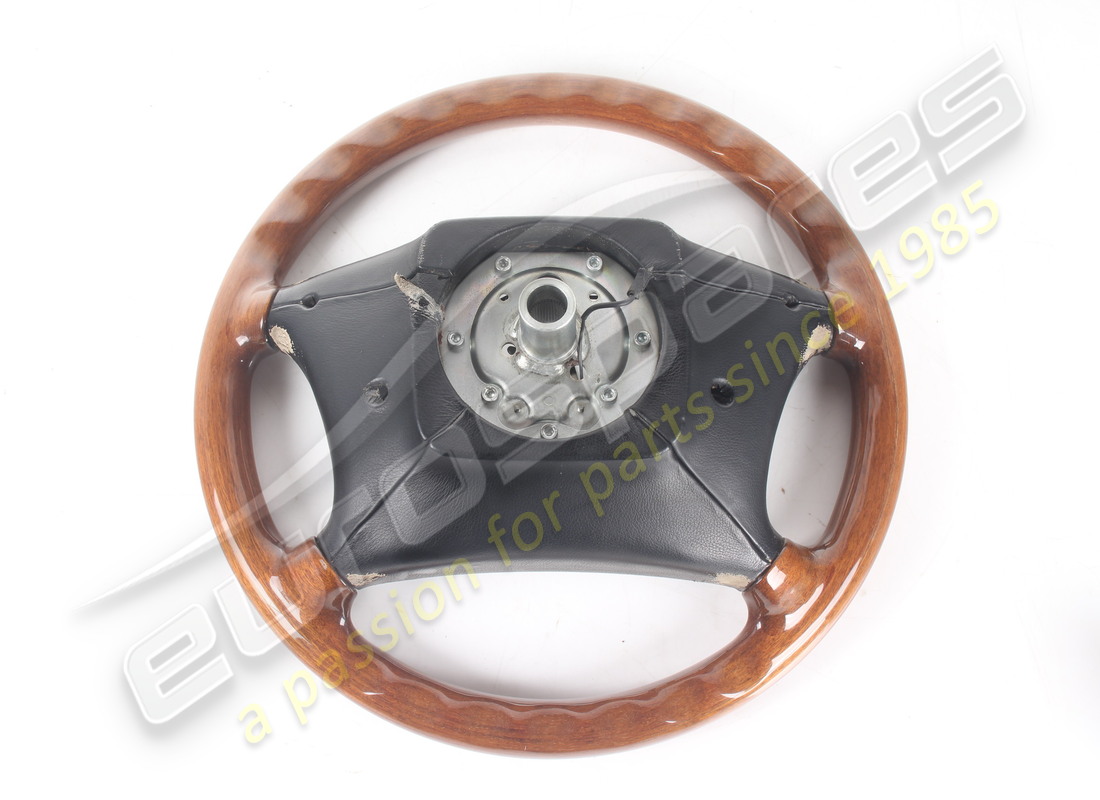 USED MASERATI STEERING WHEEL. PART NUMBER 377800104 (7) used maserati steering wheel. part number 377800104 (7)