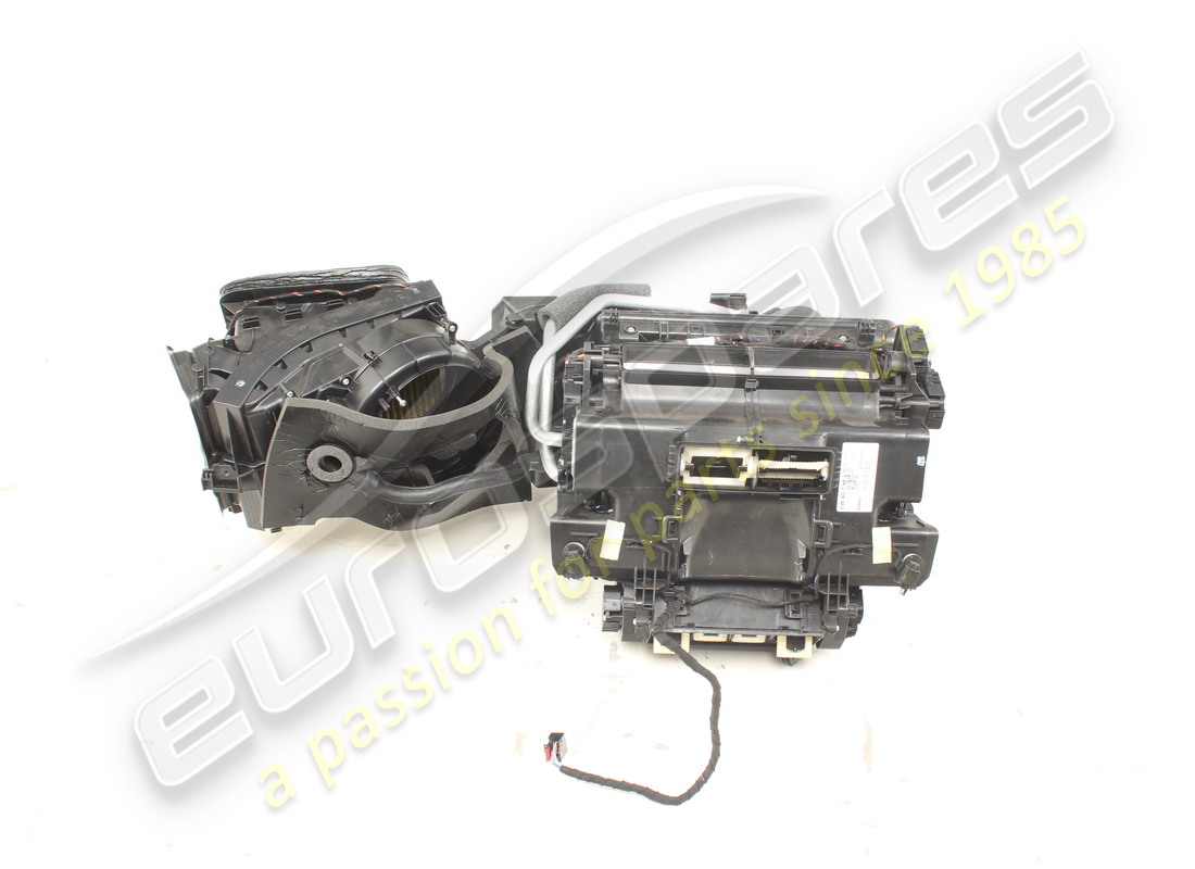 used lamborghini evaporator housing with. part number 4m2820023 (2)