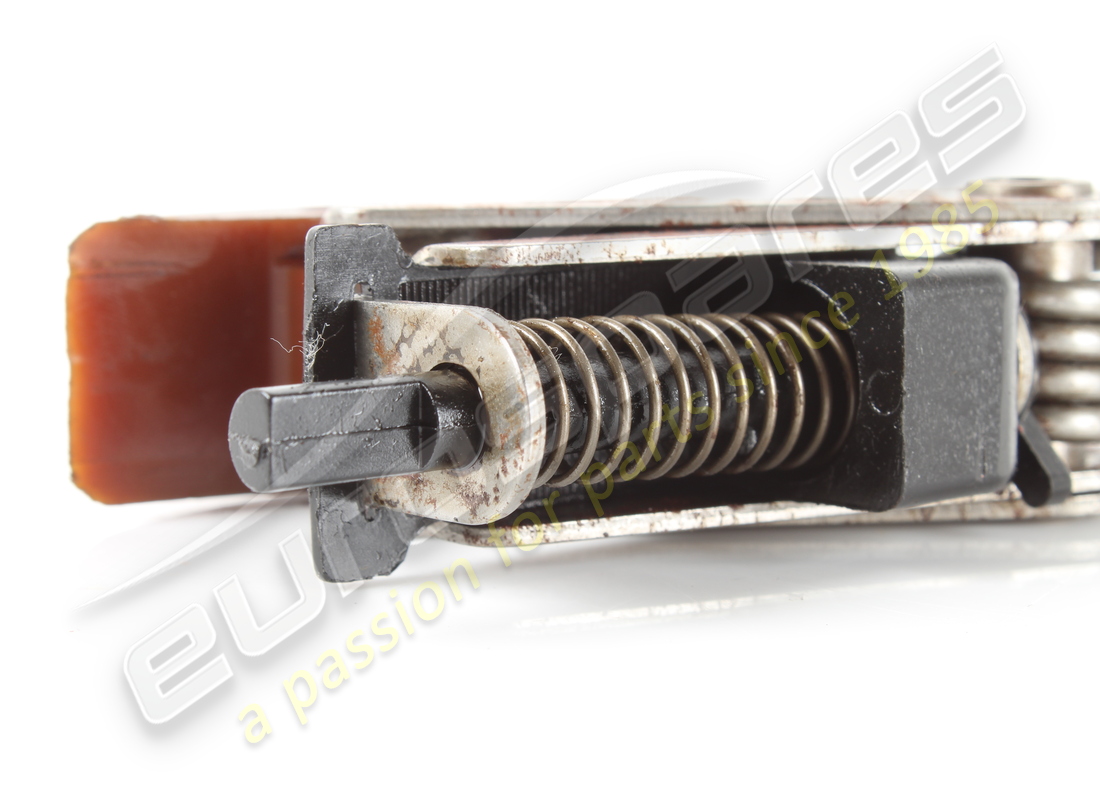 USED FERRARI CHAIN TIGHTENER.. PART NUMBER 185577 (4) used ferrari chain tightener.. part number 185577 (4)