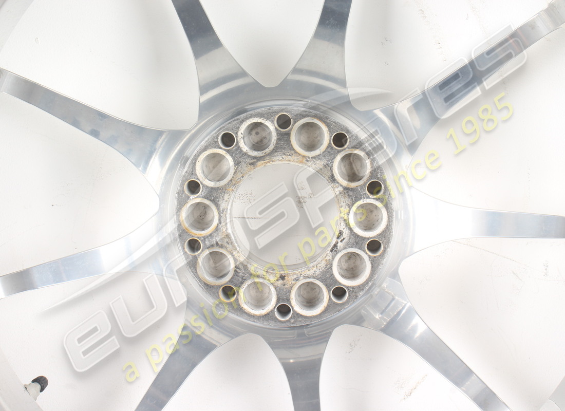 used mclaren wheel set. part number eap1558709 (4)