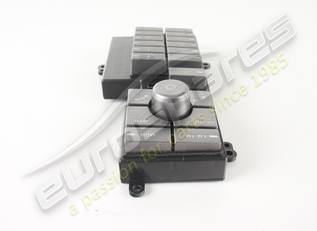 DAMAGED ASTON MARTIN SWITCHPACK, TELEPHONE, PLATINUM. PART NUMBER 4G4313D734DE (4) damaged aston martin switchpack, telephone, platinum. part number 4g4313d734de (4)