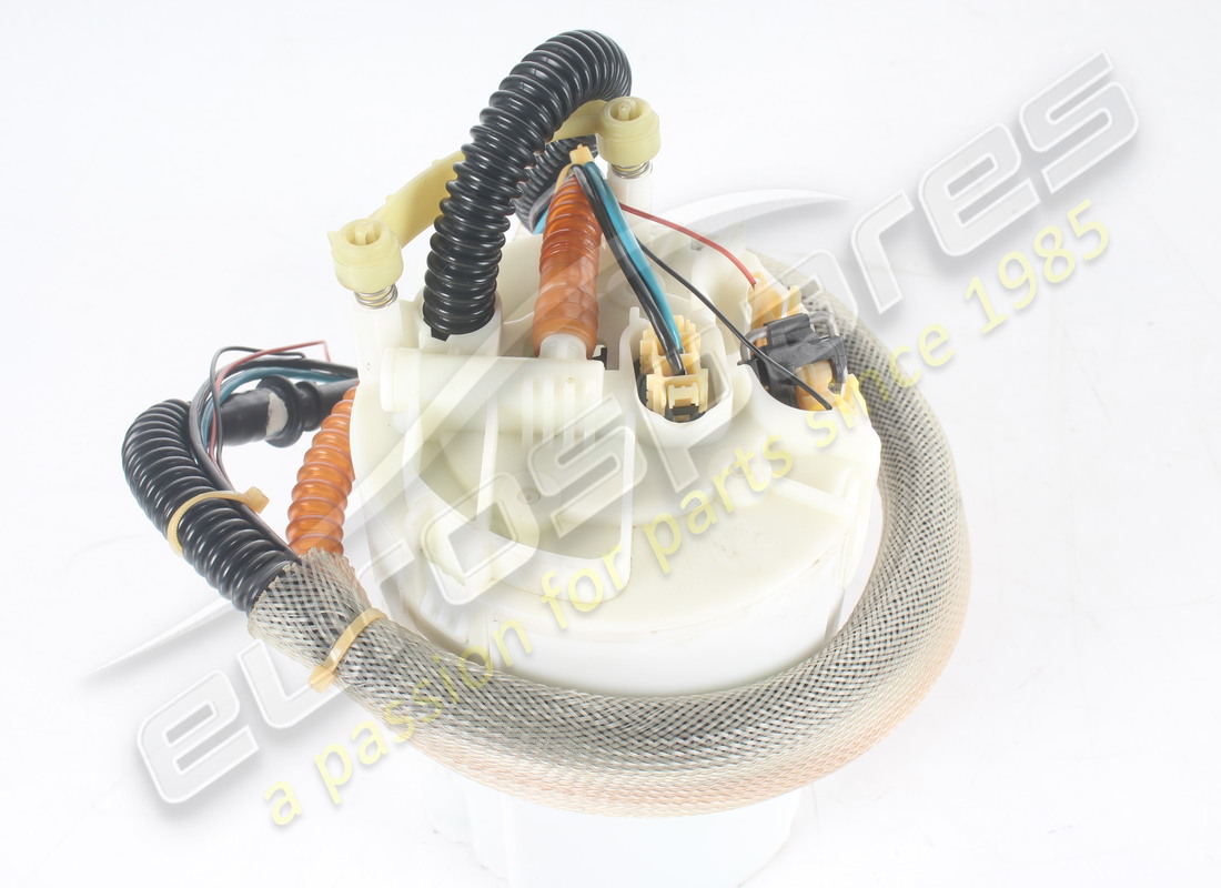 USED FERRARI LH FUEL PUMP. PART NUMBER 272087 (3) used ferrari lh fuel pump. part number 272087 (3)