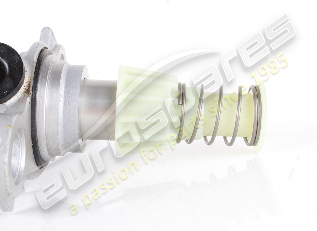 USED LAMBORGHINI TANDEM MASTER CYLINDER. PART NUMBER 9Y0611021 (4) used lamborghini tandem master cylinder. part number 9y0611021 (4)