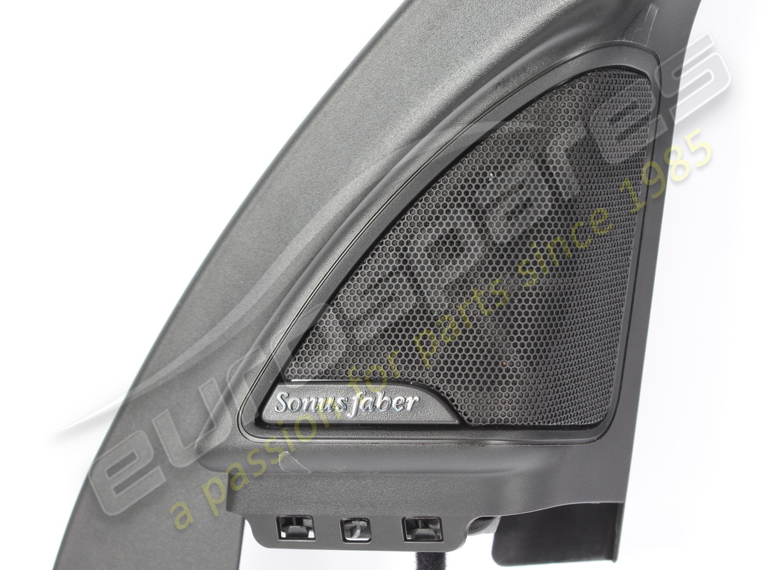 USED MASERATI RH FRONT DOOR COVER. PART NUMBER 670197378 (3) used maserati rh front door cover. part number 670197378 (3)