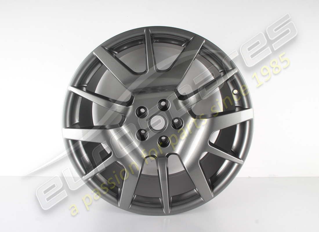 NEW Maserati REAR WHEEL . PART NUMBER 231479 (1)