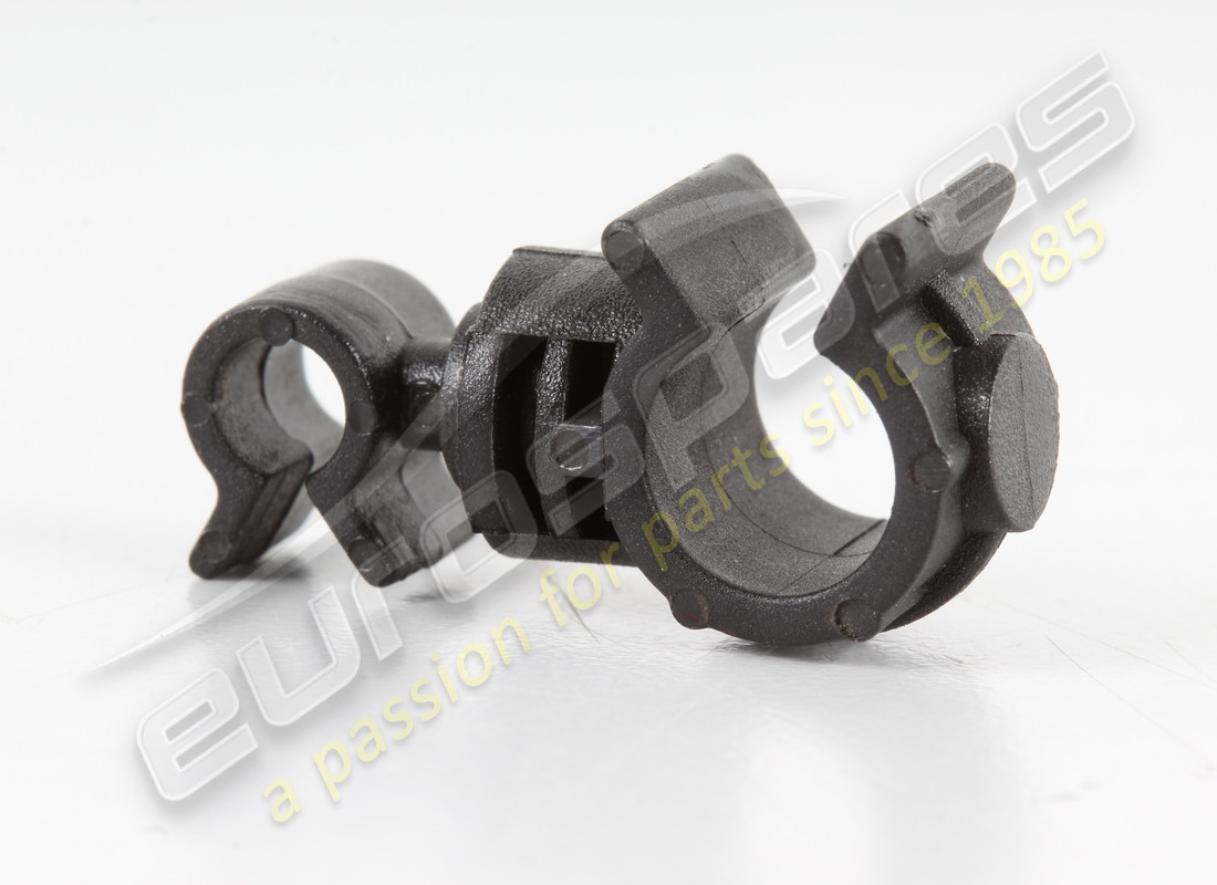 NEW Maserati SPRING. . PART NUMBER 150738 (1)