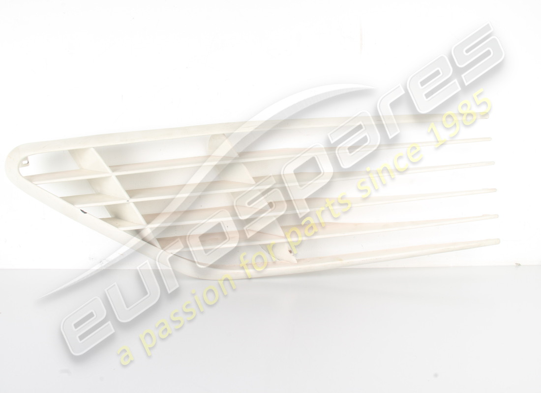 NEW FERRARI RH SIDE INTAKE GRILLE (PLASTIC). PART NUMBER 60671200 (1) new ferrari rh side intake grille (plastic). part number 60671200 (1)
