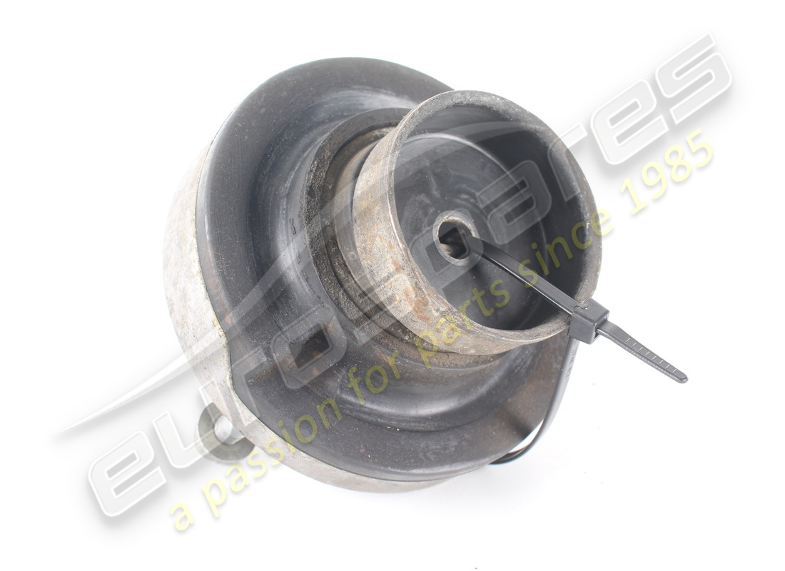 USED ASTON MARTIN TOP MOUNT, REAR DAMPER. PART NUMBER 4G4318174AA (3) used aston martin top mount, rear damper. part number 4g4318174aa (3)