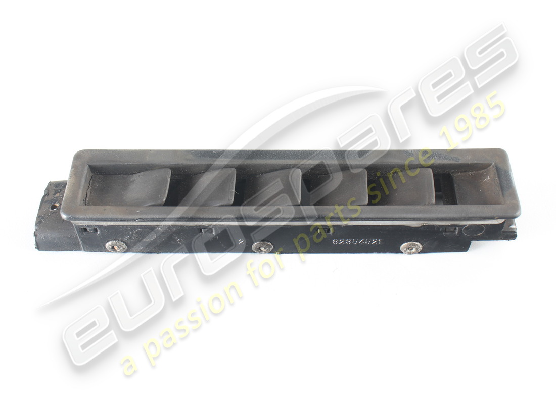 USED FERRARI RH AIR OUTLET. PART NUMBER 61502200 (1) used ferrari rh air outlet. part number 61502200 (1)