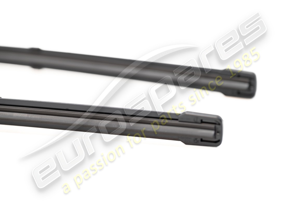 NEW PORSCHE 1 SET: WIPER BLADES. PART NUMBER 971998002A (2) new porsche 1 set: wiper blades. part number 971998002a (2)