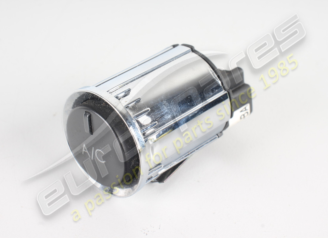 damaged aston martin switch assembly, air conditioning request. part number 6g3319e755ba (1)