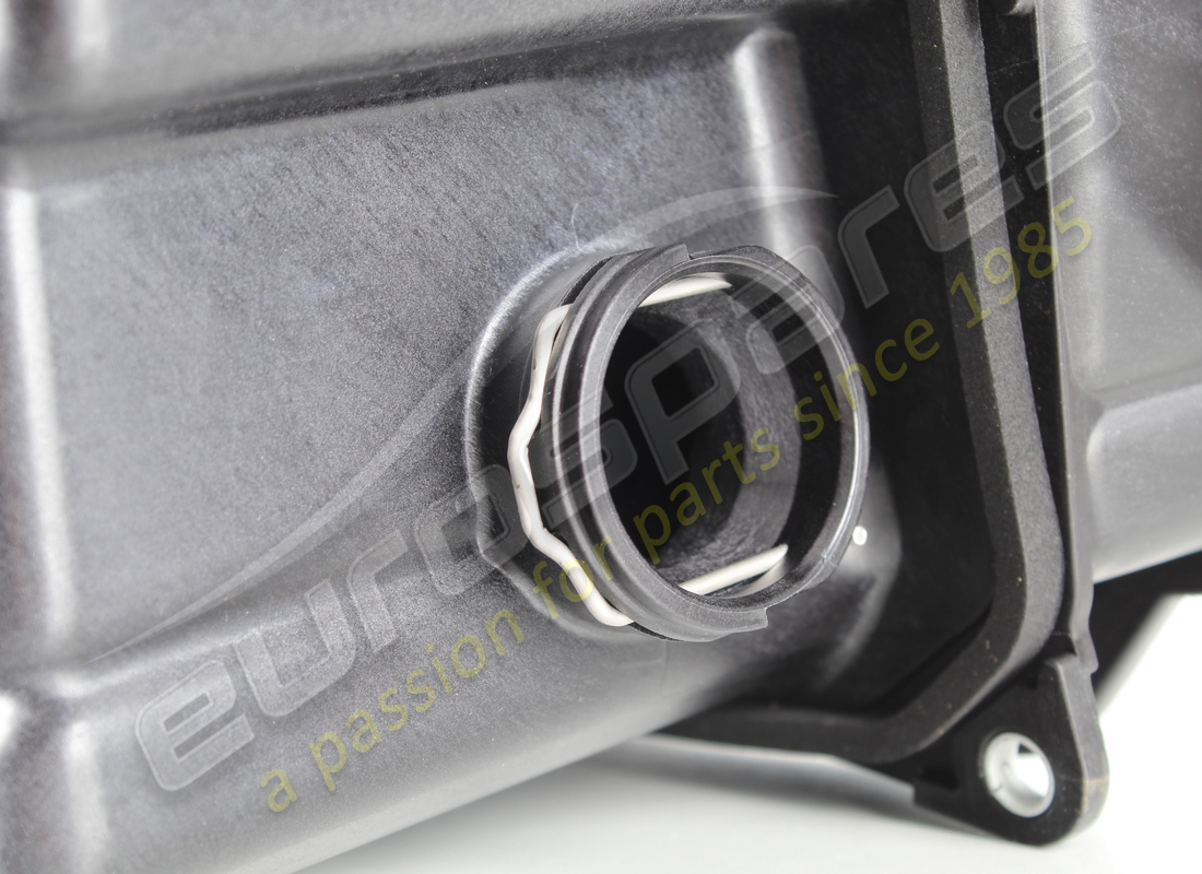 NEW PORSCHE COOLANT EXPANSION TANK. PART NUMBER 982121407C (7) new porsche coolant expansion tank. part number 982121407c (7)