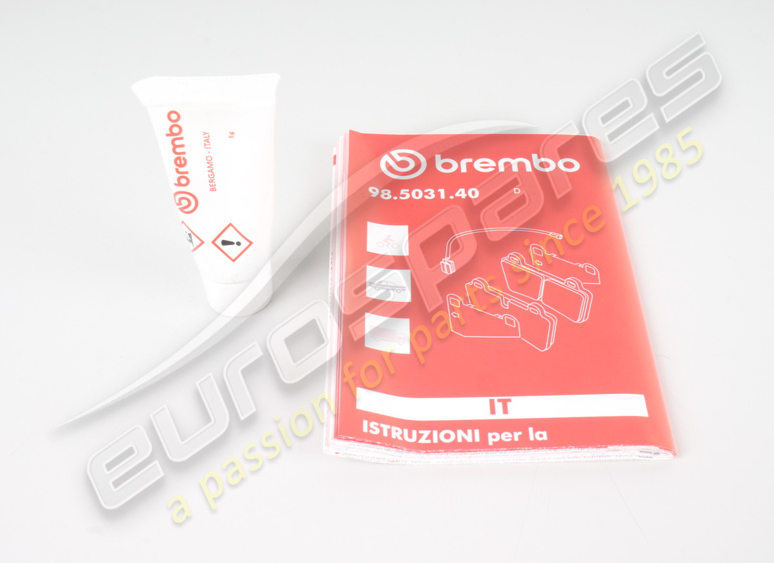 NEW MASERATI FRONT PAD KIT. PART NUMBER 673012866 (6) new maserati front pad kit. part number 673012866 (6)