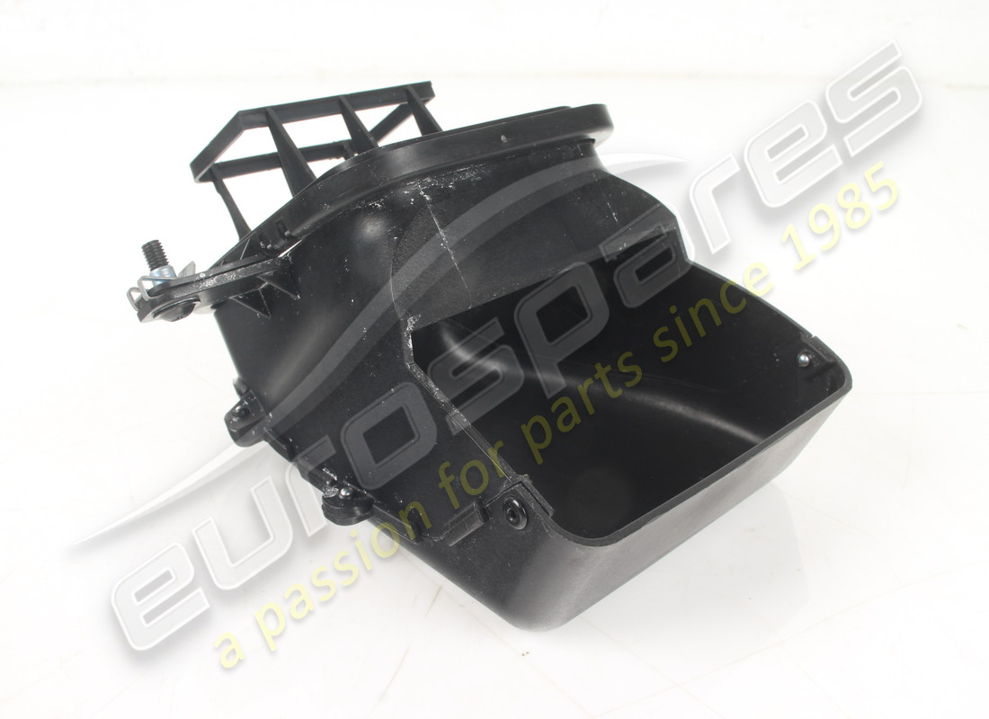 USED Ferrari EQUIVALENT HOLE SURROUND DUC . PART NUMBER 859428 (1)