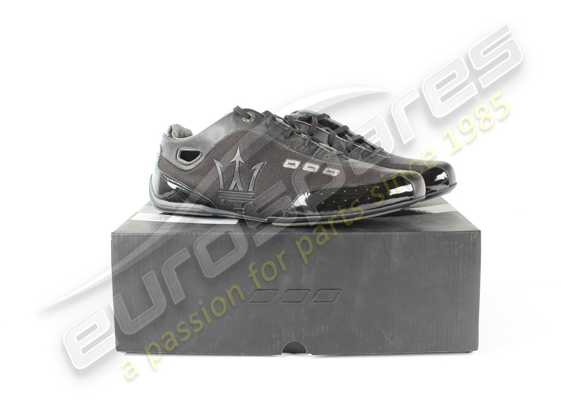 new maserati maserati mc trainer 42. part number 920002383 (2)