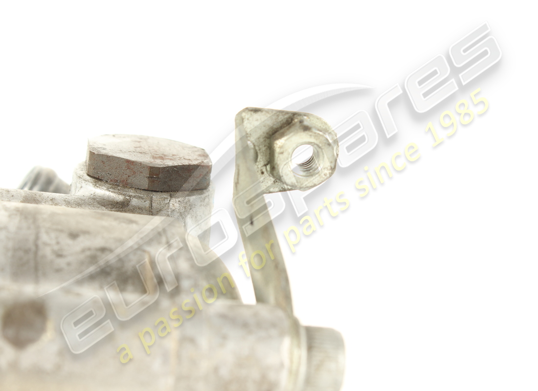 USED FERRARI POWER STEERING PUMP. PART NUMBER 272325 (6) used ferrari power steering pump. part number 272325 (6)