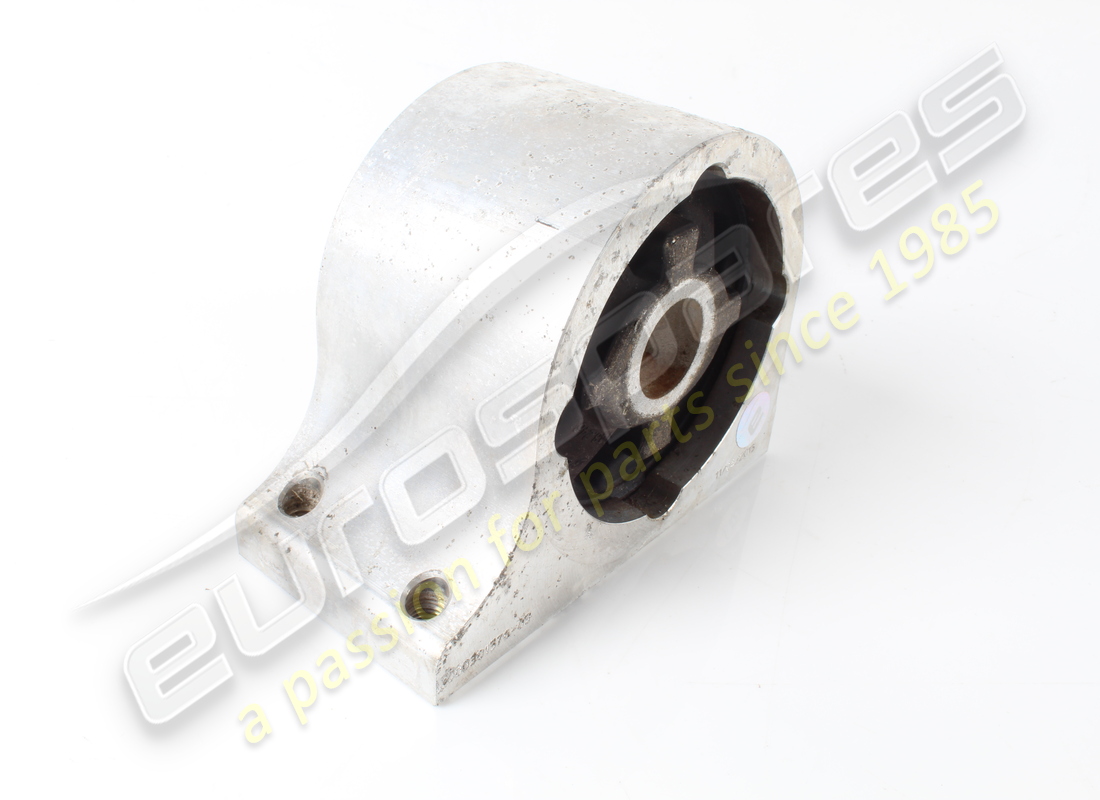 USED FERRARI LH FRONT BUSH MOUNT COMPLETE. PART NUMBER 301376 (2) used ferrari lh front bush mount complete. part number 301376 (2)