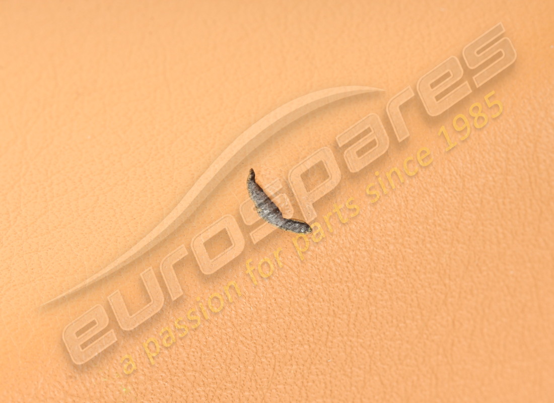 NEW (OTHER) MASERATI REAR CENTRE CONSOLE - TAN LEATHER. PART NUMBER 68489708 (7) new (other) maserati rear centre console - tan leather. part number 68489708 (7)