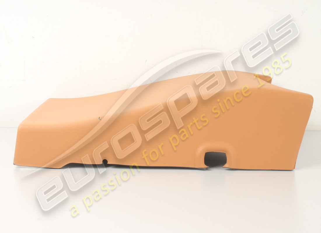 NEW (OTHER) MASERATI REAR CENTRE CONSOLE - TAN LEATHER. PART NUMBER 68489708 (4) new (other) maserati rear centre console - tan leather. part number 68489708 (4)