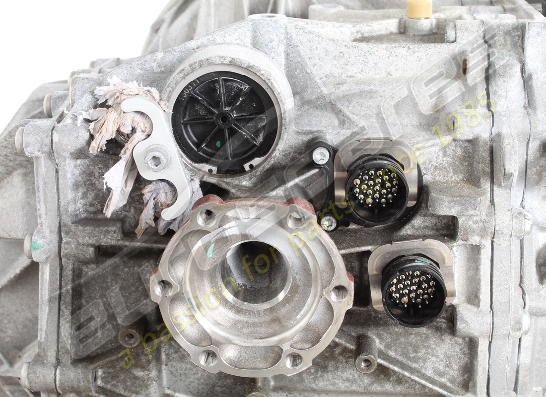 used ferrari complete dct gearbox. part number 293401 (4)