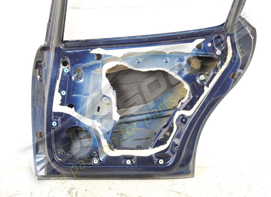 used maserati complete rh rear door. part number 67062200 (6)