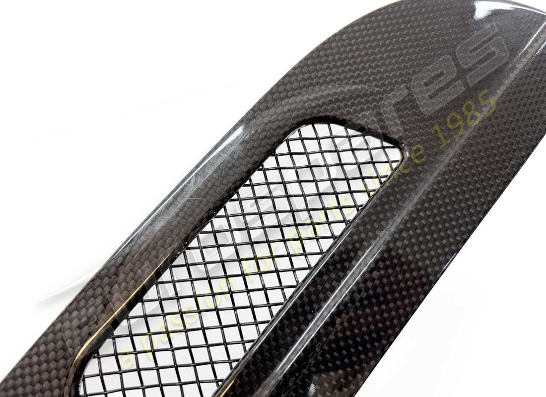 NEW (OTHER) FERRARI RH ENGINE LID GRILL CARBON. PART NUMBER 68269500 (3) new (other) ferrari rh engine lid grill carbon. part number 68269500 (3)