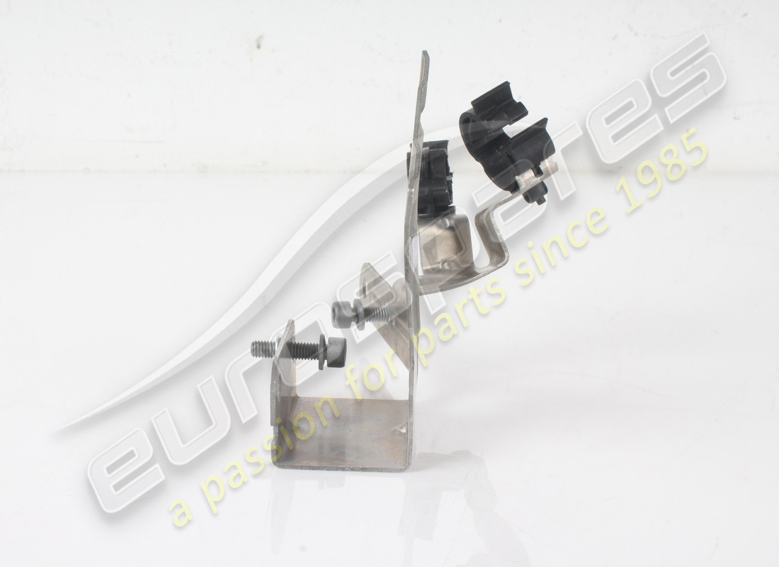 USED FERRARI STAFFA SENSORI GPF SX. PART NUMBER 775250 (4) used ferrari staffa sensori gpf sx. part number 775250 (4)