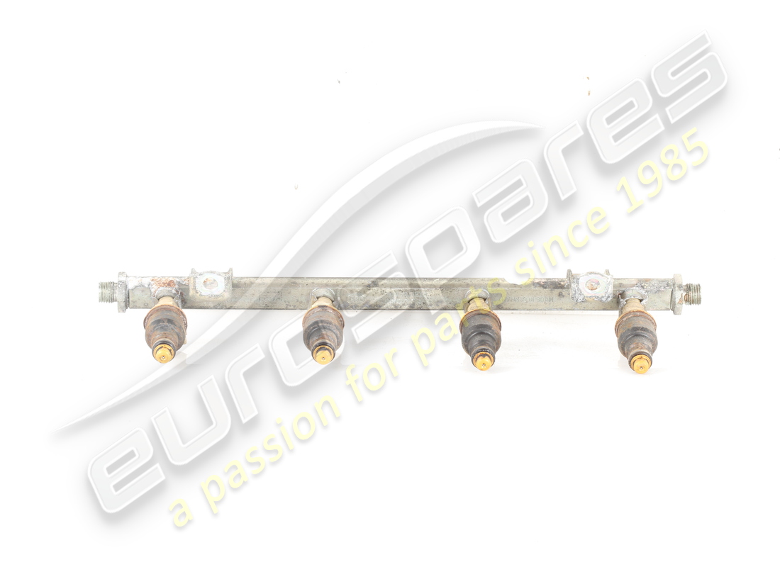 used ferrari fuel pipe with injectors complete. part number 137326 (2)
