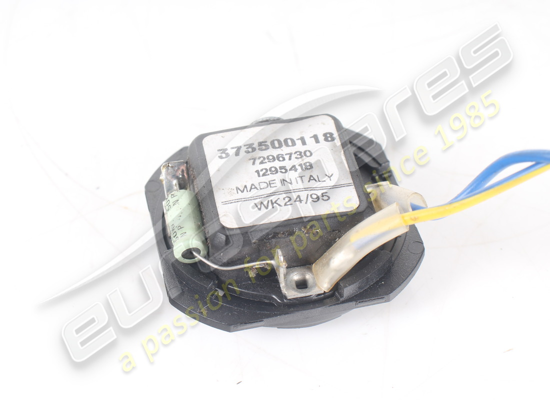 USED MASERATI FRONT/REAR TWEETER SPEAKER. PART NUMBER 373500118 (4) used maserati front/rear tweeter speaker. part number 373500118 (4)