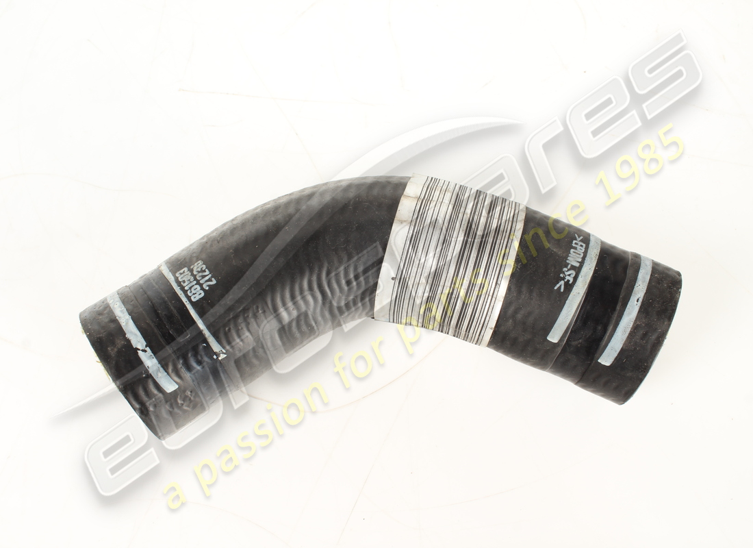 used ferrari tubo da termostato a tre vie. part number 861503 (2)