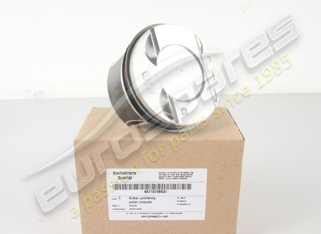 NEW PORSCHE PISTON. PART NUMBER 9A710706530 (2) new porsche piston. part number 9a710706530 (2)
