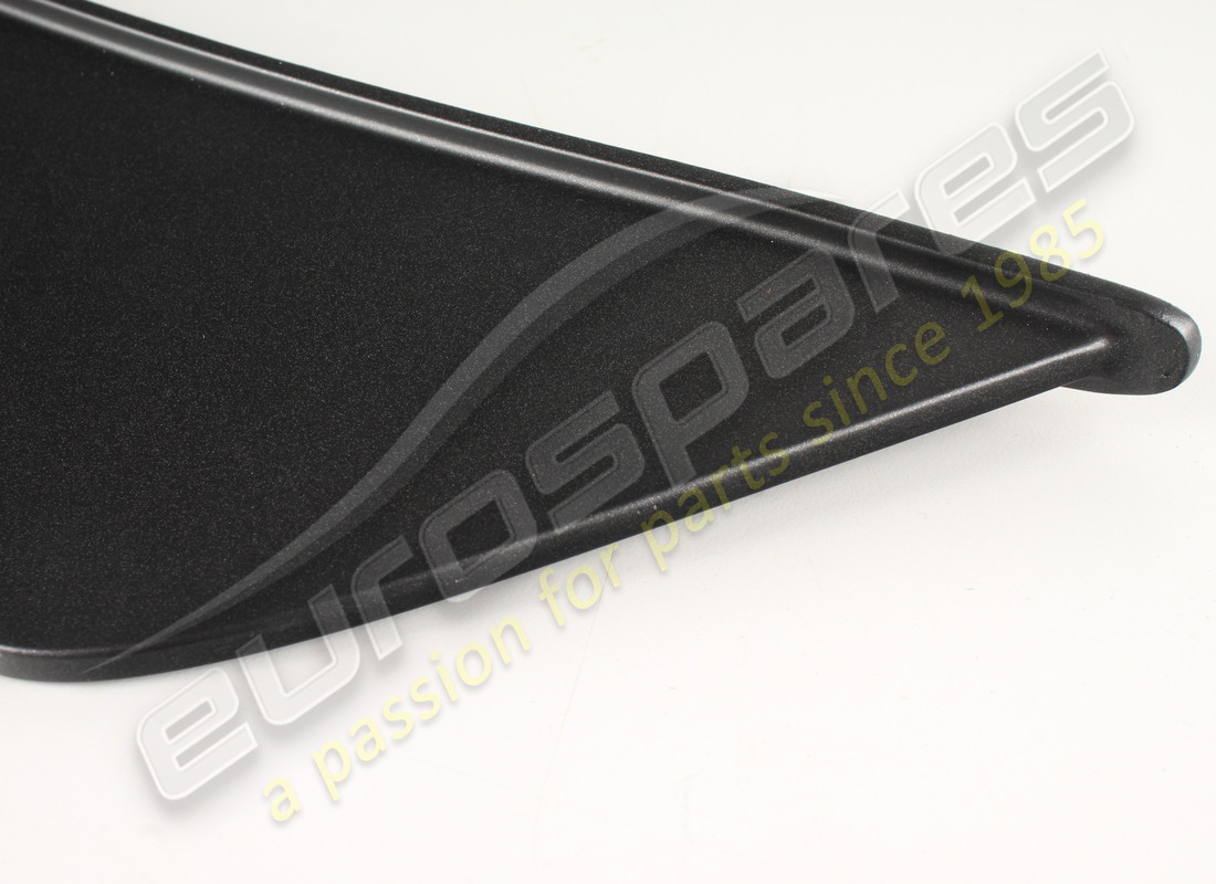 new ferrari lh outer fin. part number 85671500 (2)