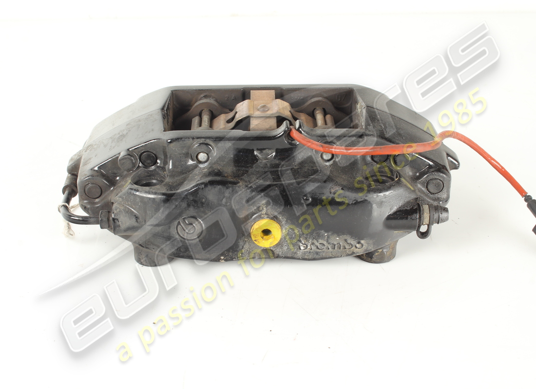 used ferrari rh rear brake caliper. part number 165861 (2)
