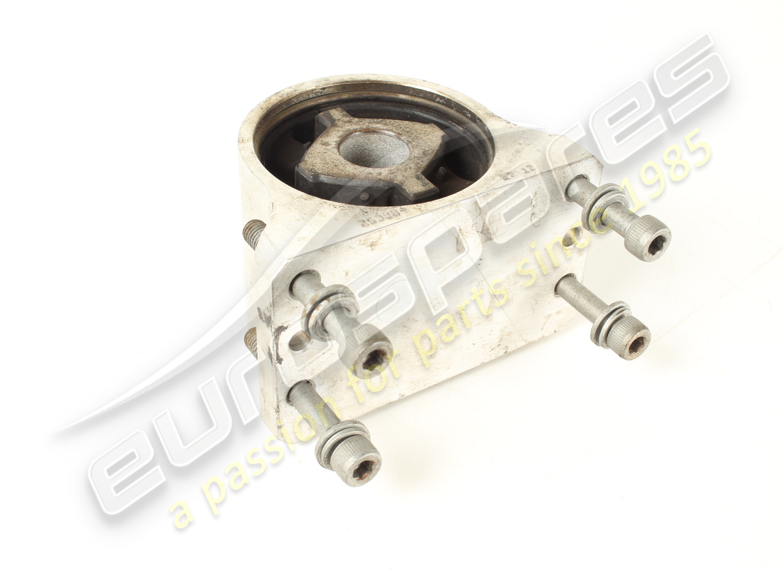 USED FERRARI COMPLETE BUSHING MOUNTING. PART NUMBER 253004 (2) used ferrari complete bushing mounting. part number 253004 (2)