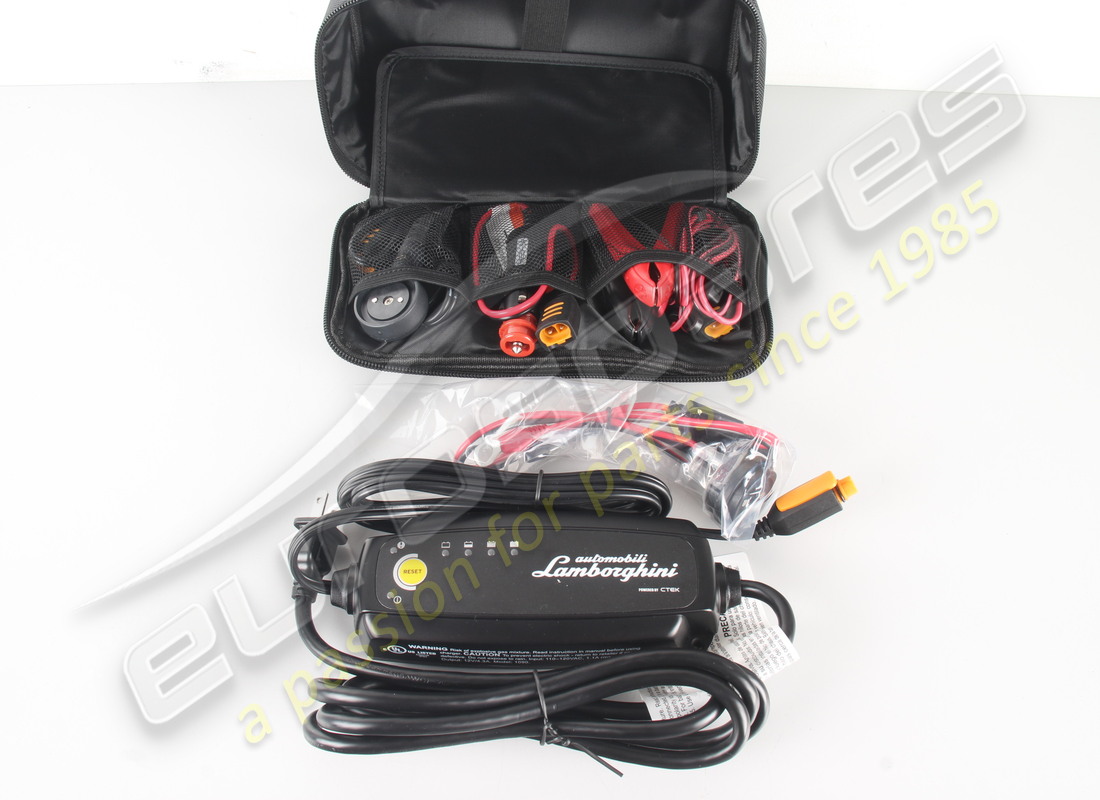 NEW LAMBORGHINI CTEK US-CD BATTERY CHARGER. PART NUMBER 400093050D (1) new lamborghini ctek us-cd battery charger. part number 400093050d (1)