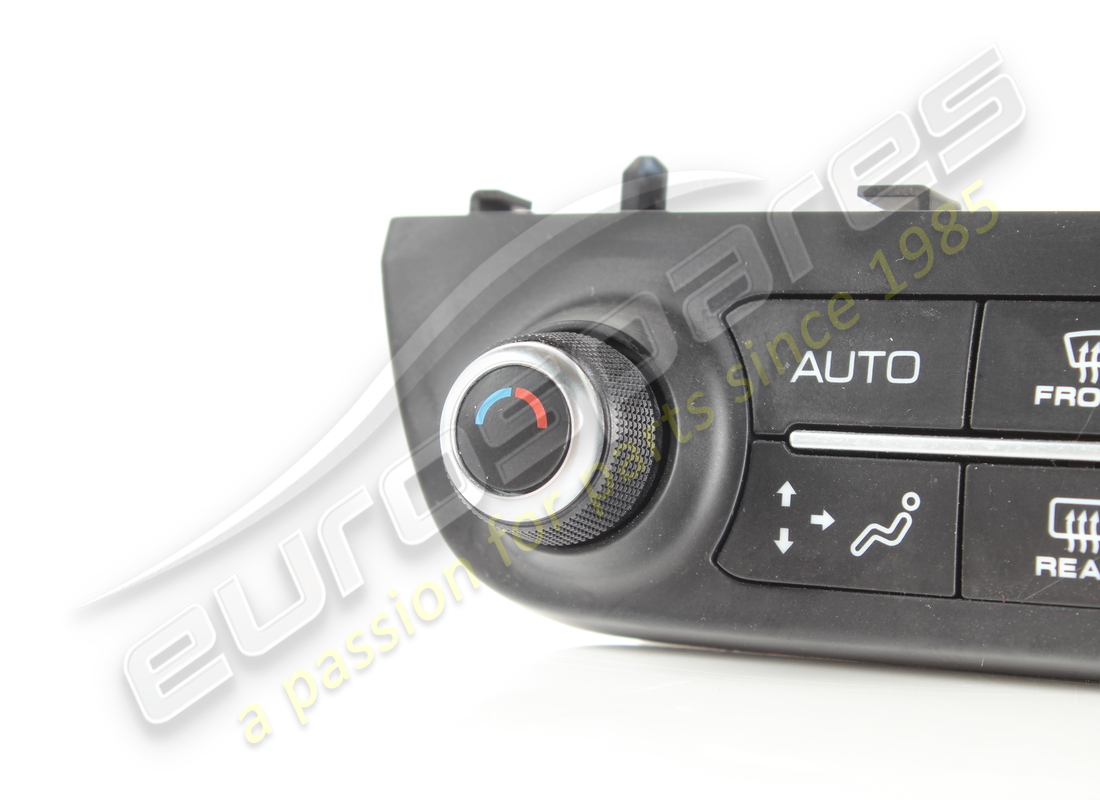 used ferrari air conditioning control panel. part number 88418000 (3)