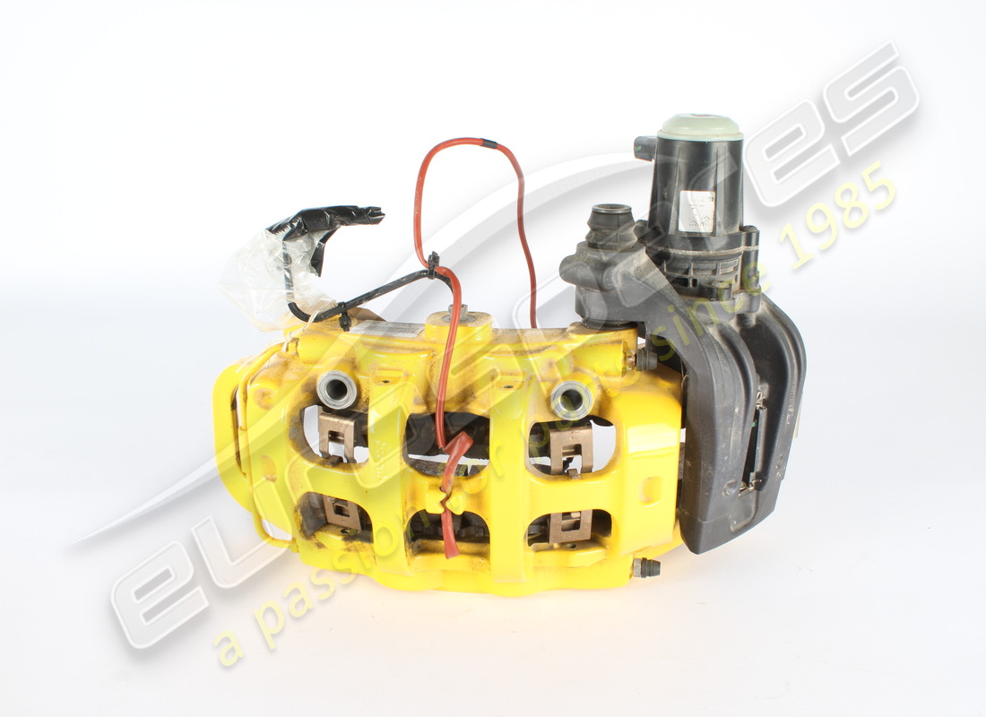 used ferrari complete lh rear caliper. part number 776939 (2)