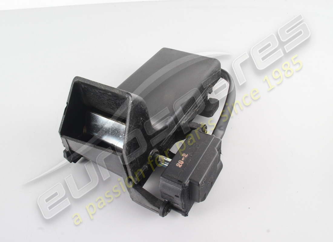 NEW FERRARI LH AIR DUCT WITH ACTUATOR LHD PART NUMBER 124038 (1) new ferrari lh air duct with actuator lhd part number 124038 (1)