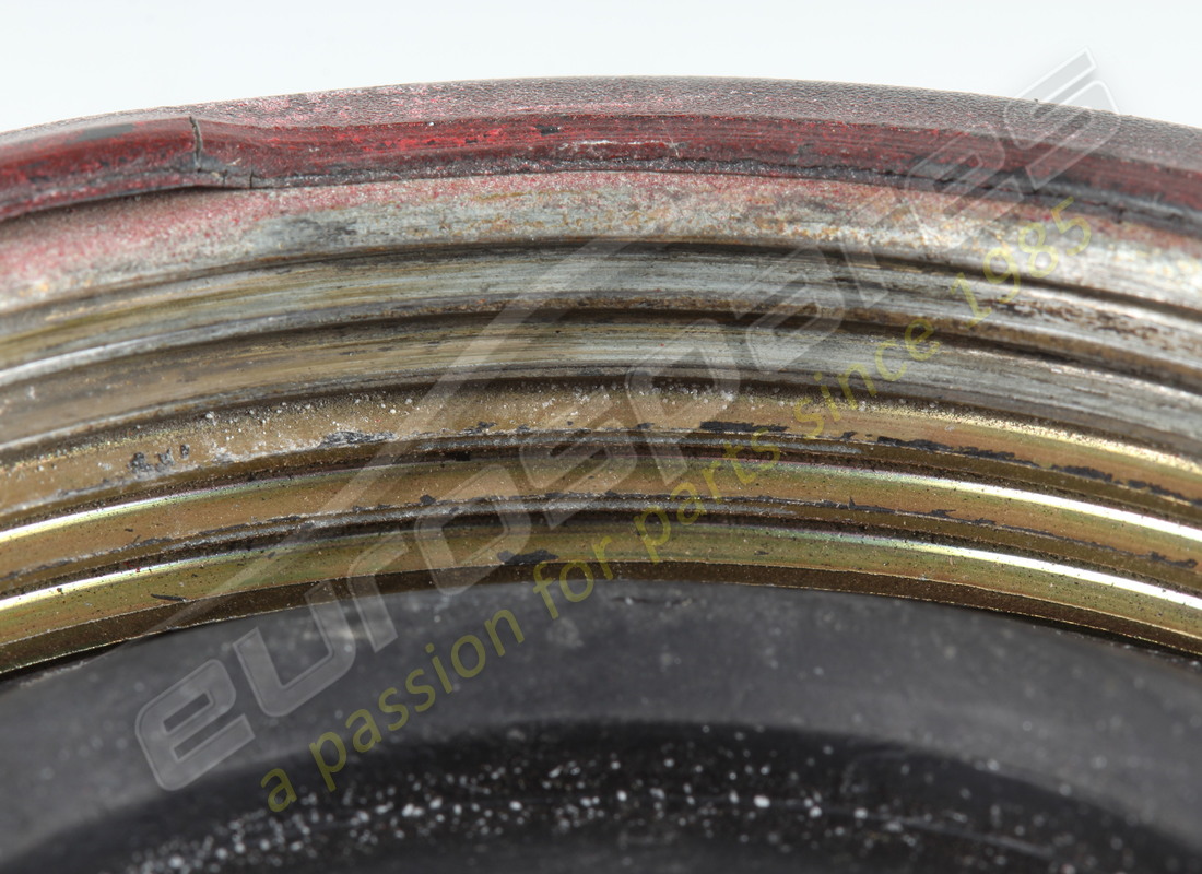 USED FERRARI FUEL FILLER CAP. PART NUMBER 113401 (3) used ferrari fuel filler cap. part number 113401 (3)