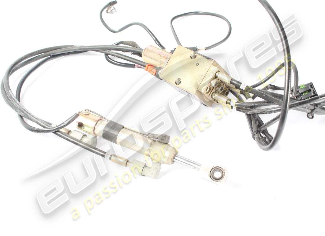 USED FERRARI ROOF HYDRAULIC ASSEMBLY SPIDER. PART NUMBER 64418200 (2) used ferrari roof hydraulic assembly spider. part number 64418200 (2)