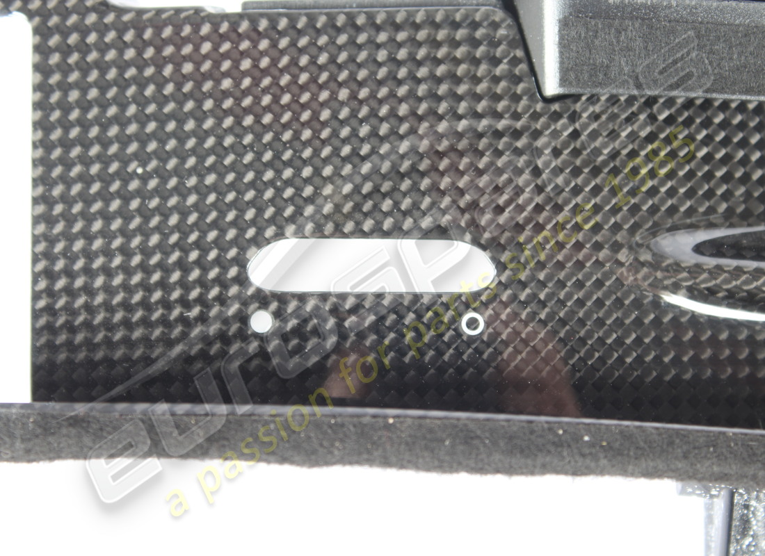 used ferrari complete display mount - carbon. part number 916253 (2)