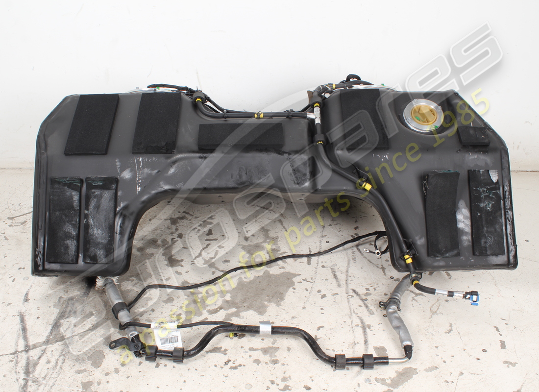 used ferrari complete tank. part number 341208 (2)