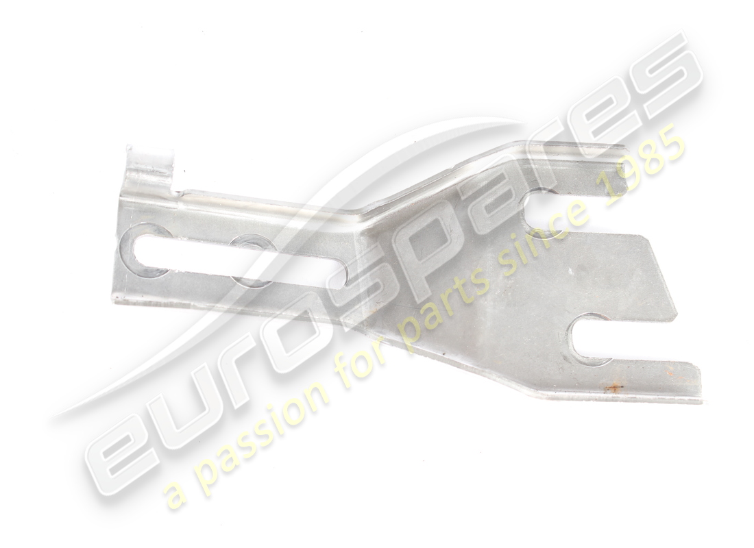 USED MASERATI RIGHT BRACKET DASHBOARD. PART NUMBER 675002015 (2) used maserati right bracket dashboard. part number 675002015 (2)