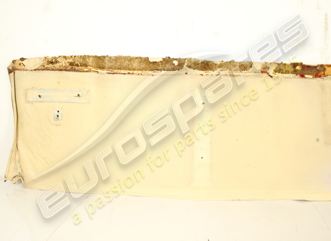 USED FERRARI LOWER COVERING. PART NUMBER 61520100 (2) used ferrari lower covering. part number 61520100 (2)