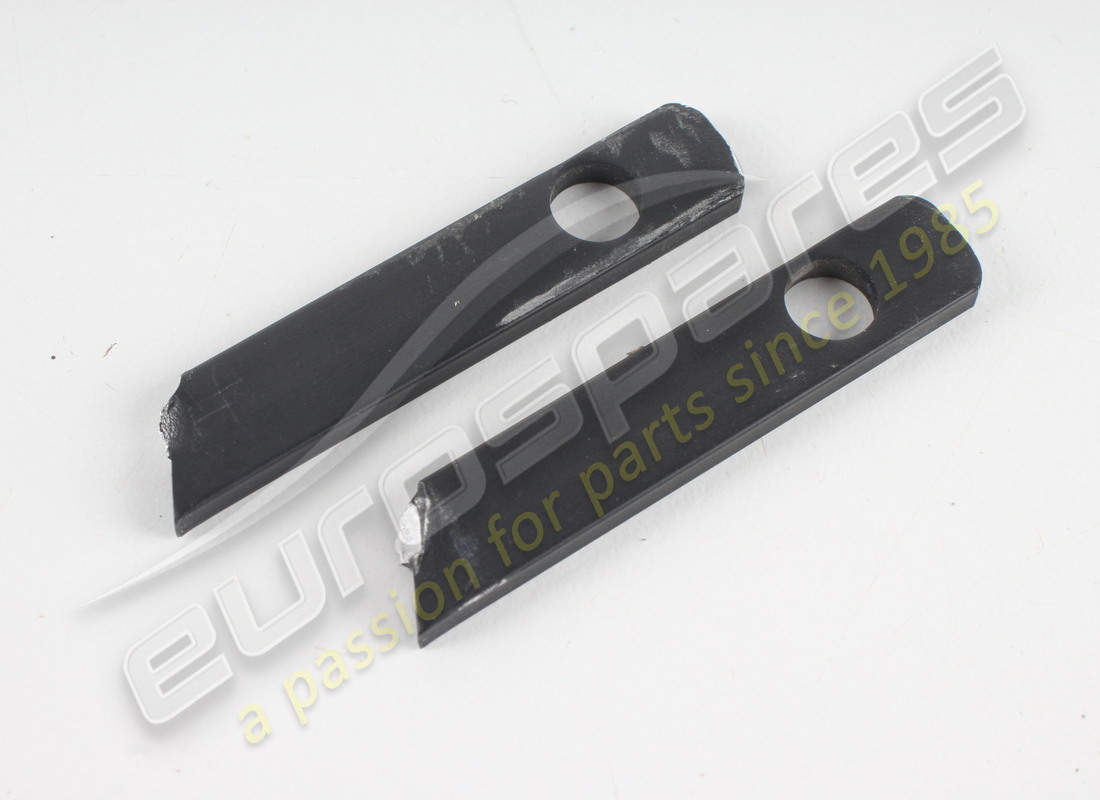 NEW (OTHER) FERRARI REAR GRILLE ENGINE COVER. PART NUMBER 61500500 (8) new (other) ferrari rear grille engine cover. part number 61500500 (8)