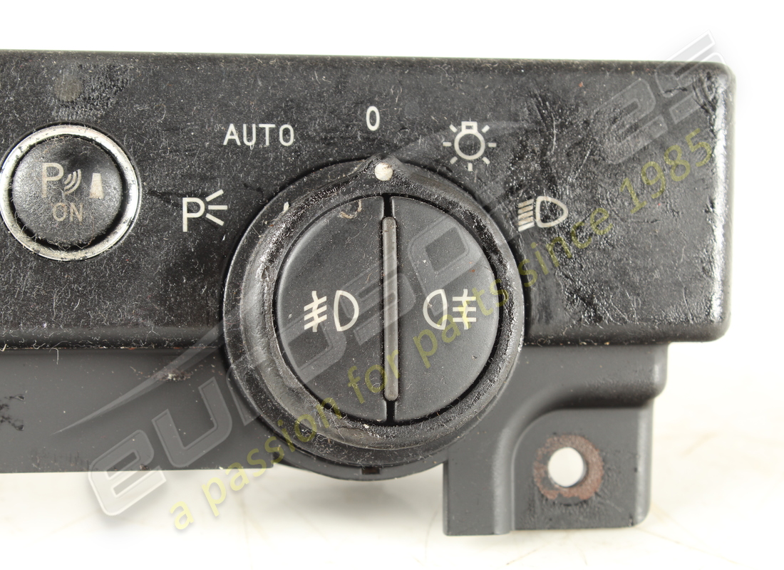 used maserati dashboard switch panel -optional-. part number 209291 (3)