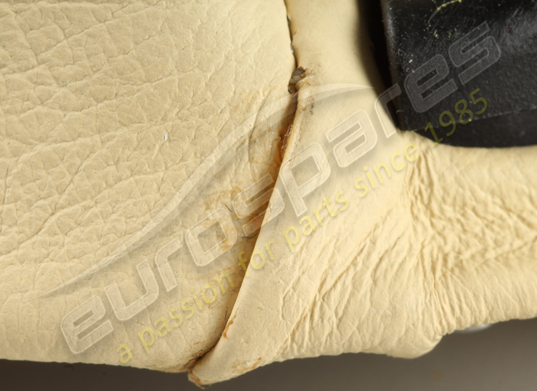 NEW (OTHER) MASERATI AUTOMATIC GEAR LEVER LEATHER SURROUND - RHD - CREAM. PART NUMBER 981001402 (7) new (other) maserati automatic gear lever leather surround - rhd - cream. part number 981001402 (7)