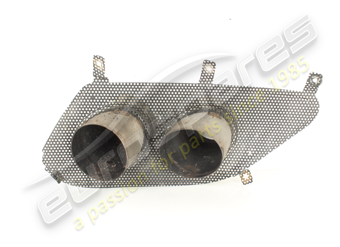 USED FERRARI GRILLE WITH RH TAILPIPES. PART NUMBER 84433600 (3) used ferrari grille with rh tailpipes. part number 84433600 (3)